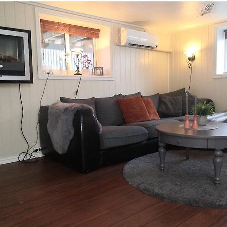 Sentral Studioleilighet Ved Stranden Og Hvalsenter Nb Ma Vaskes Etter Endt Leie Eller Betale Rengjoringshjelpen 500 Kr Andenes Exteriör bild