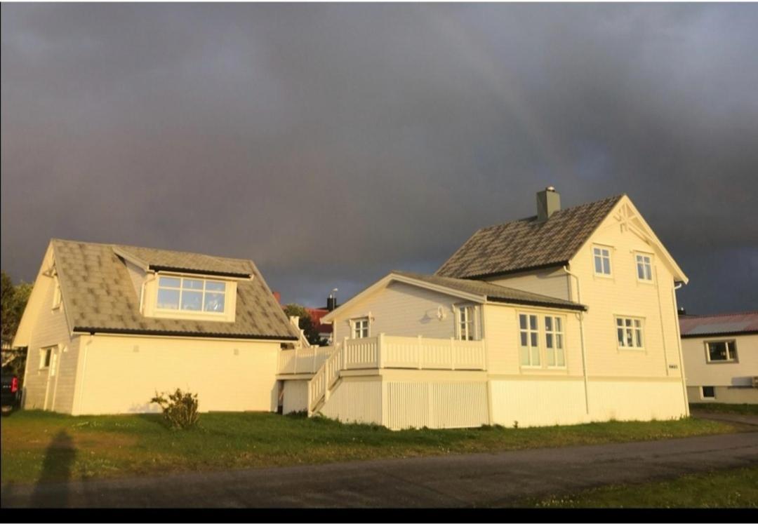 Sentral Studioleilighet Ved Stranden Og Hvalsenter Nb Ma Vaskes Etter Endt Leie Eller Betale Rengjoringshjelpen 500 Kr Andenes Exteriör bild